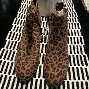 Brand New with tags Old Navy Leopard booties Size 10